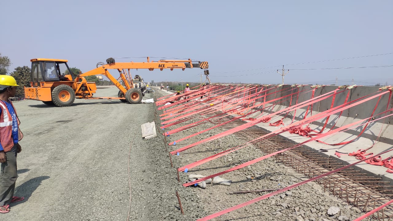 Crane rigging work